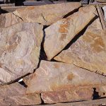 cubiertas-segovia-piedras-irregulares-cuarcita-amarilla-1