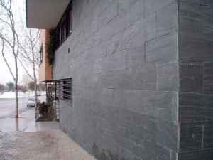 cubiertas-segovia-piedra-regular-filita-gris-verdosa-natural-1